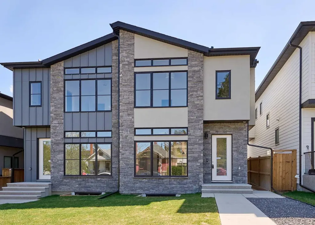2008 26a Street SW Calgary AB T3E 2C1