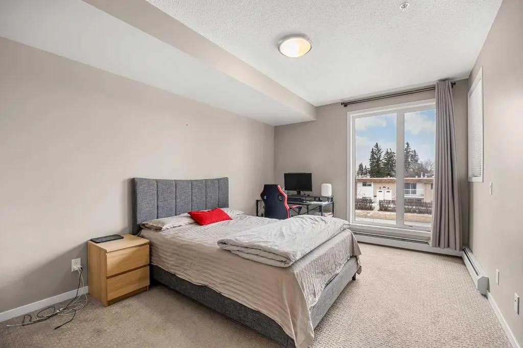 4818 Varsity Drive NW Calgary AB T3A 1A3