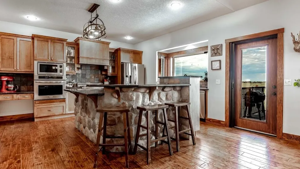 3100 Range Road 254 Strathmore AB T1P 0K4