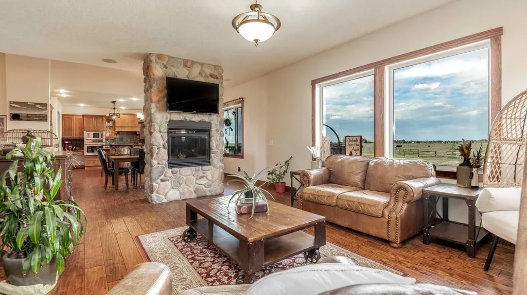 3100 Range Road 254 Strathmore AB T1P 0K4