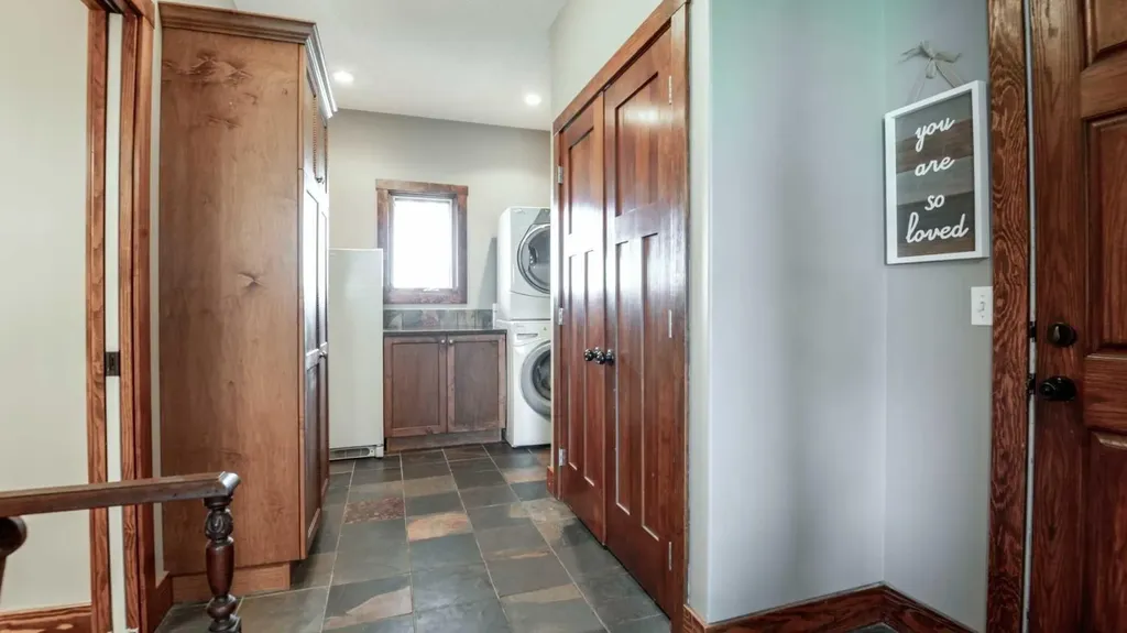 3100 Range Road 254 Strathmore AB T1P 0K4
