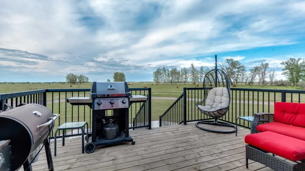 3100 Range Road 254 Strathmore AB T1P 0K4