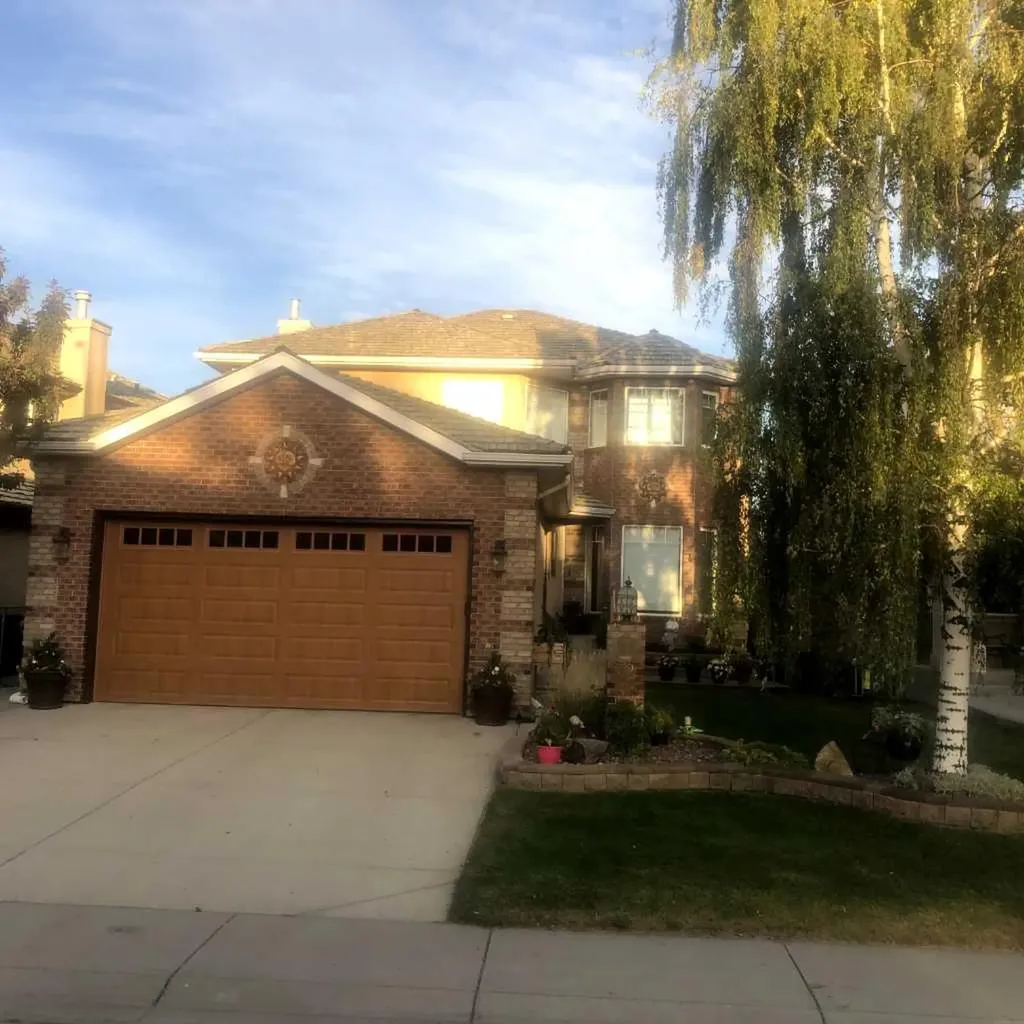 32 Harvest Park Way NE Calgary AB T3K 4K8