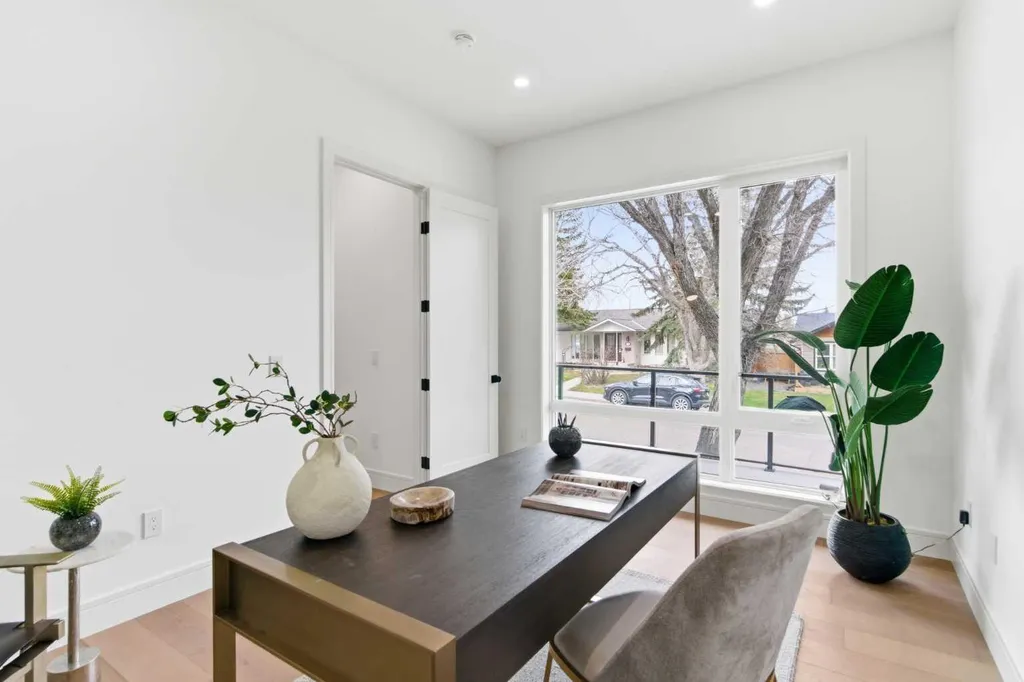 209 Windermere Road SW Calgary AB T3C 3K9