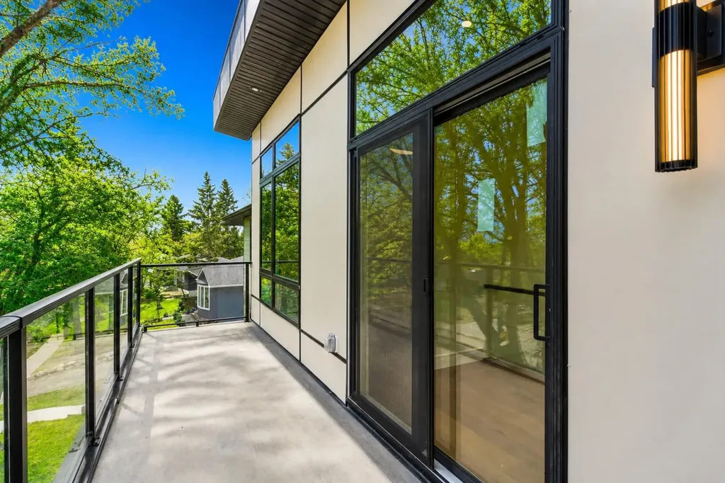 209 Windermere Road SW Calgary AB T3C 3K9