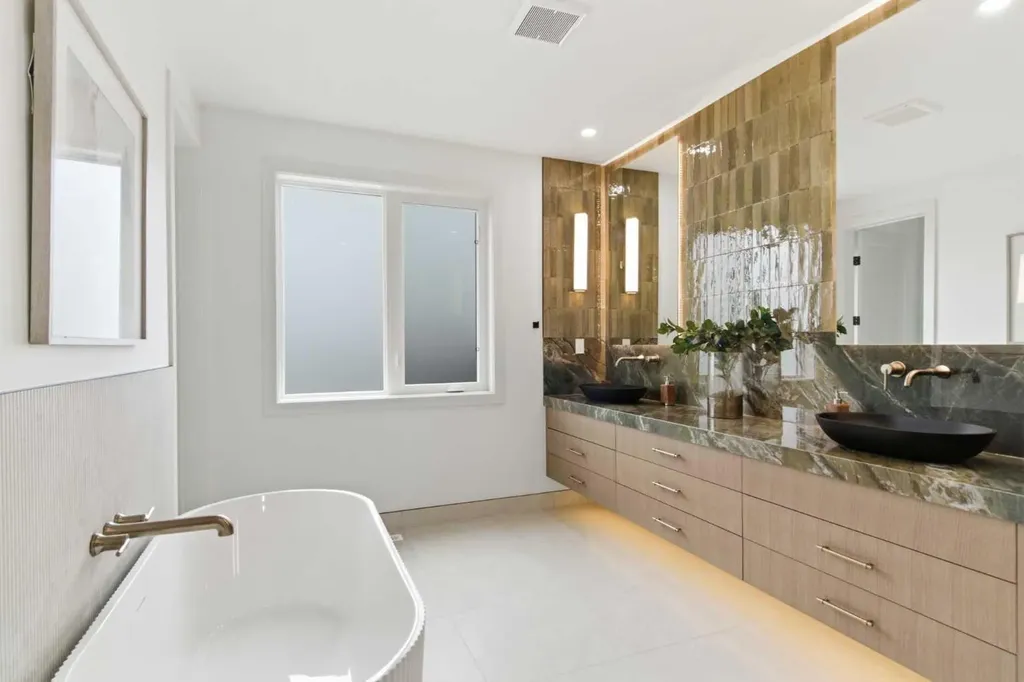 209 Windermere Road SW Calgary AB T3C 3K9