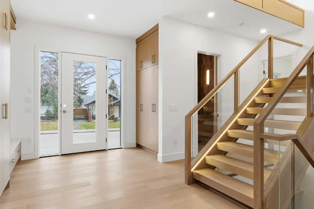 209 Windermere Road SW Calgary AB T3C 3K9