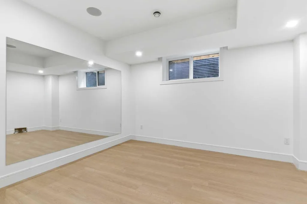 209 Windermere Road SW Calgary AB T3C 3K9