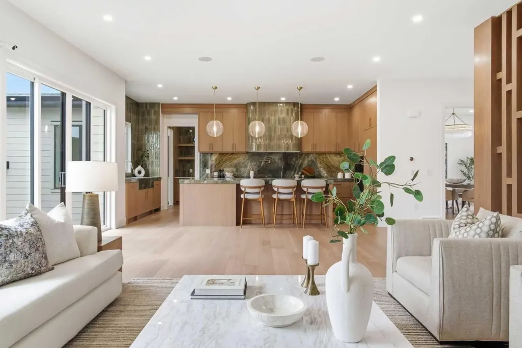 209 Windermere Road SW Calgary AB T3C 3K9