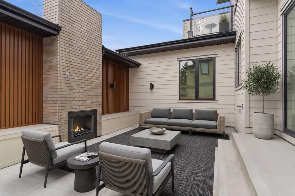 209 Windermere Road SW Calgary AB T3C 3K9