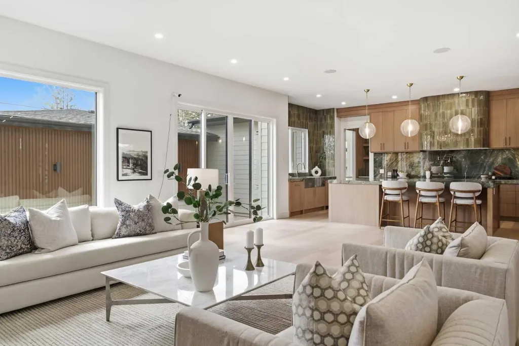 209 Windermere Road SW Calgary AB T3C 3K9
