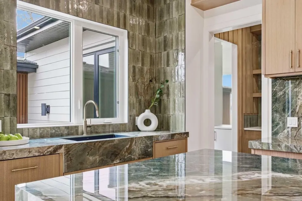 209 Windermere Road SW Calgary AB T3C 3K9