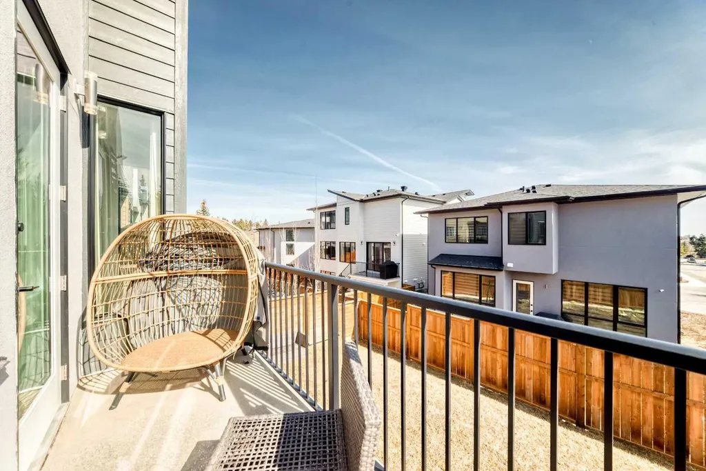 166 69 Street SW Calgary AB T3H5C7