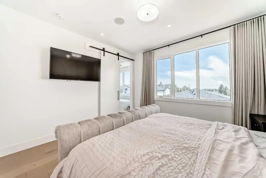 166 69 Street SW Calgary AB T3H5C7