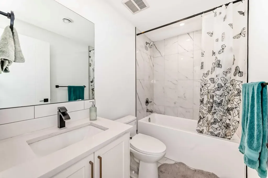 166 69 Street SW Calgary AB T3H5C7