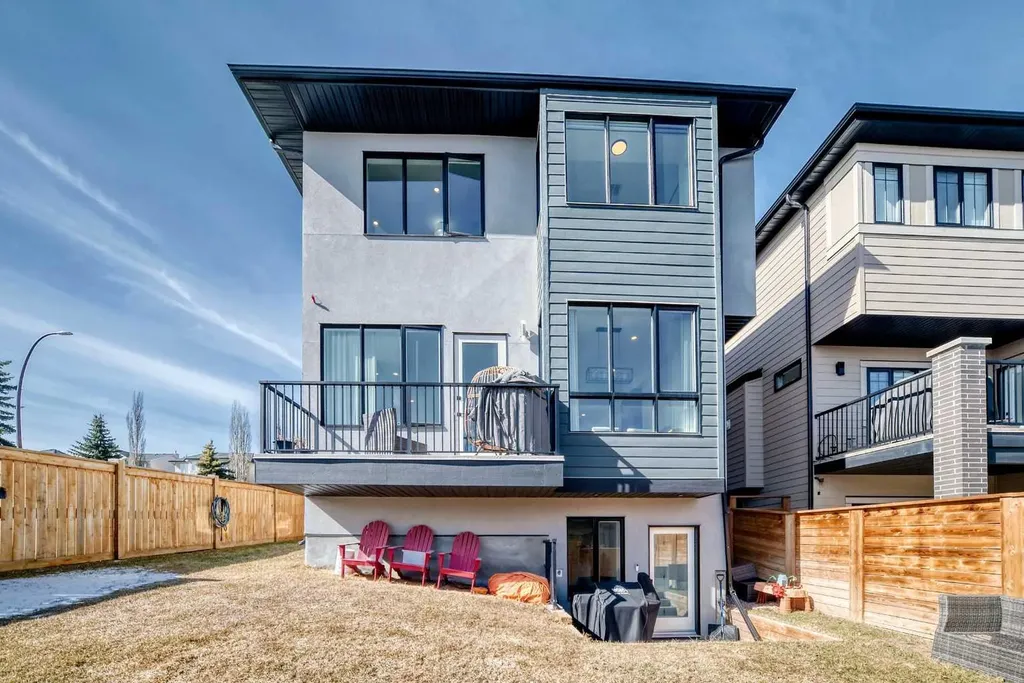 166 69 Street SW Calgary AB T3H5C7