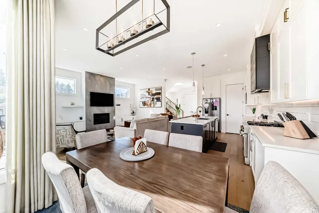 166 69 Street SW Calgary AB T3H5C7