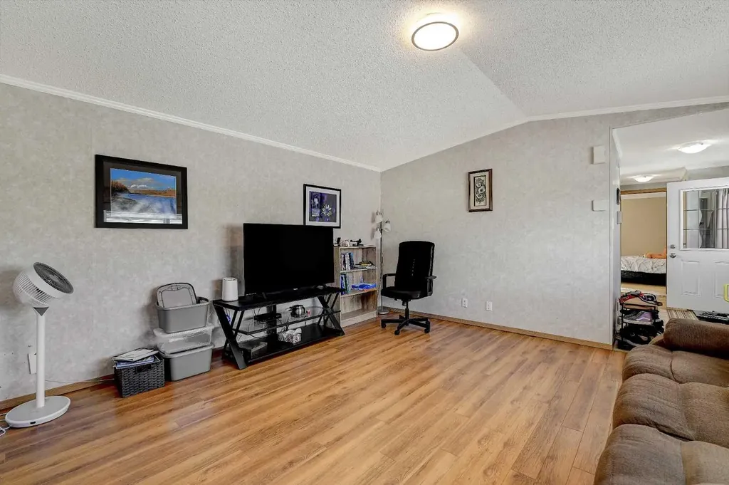 10615 88 Street Grande Prairie AB T8X 1P5