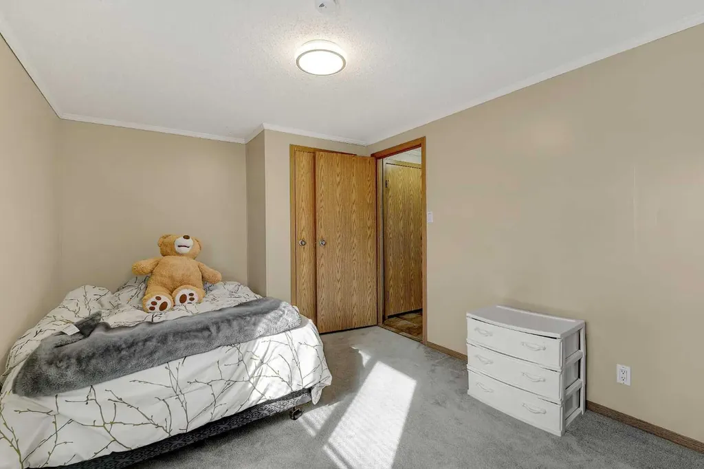 10615 88 Street Grande Prairie AB T8X 1P5