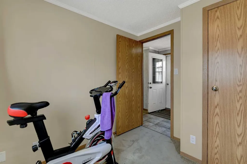 10615 88 Street Grande Prairie AB T8X 1P5