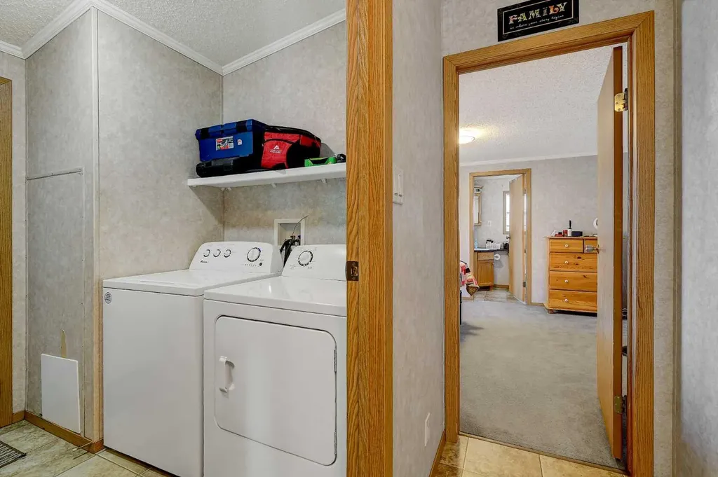 10615 88 Street Grande Prairie AB T8X 1P5