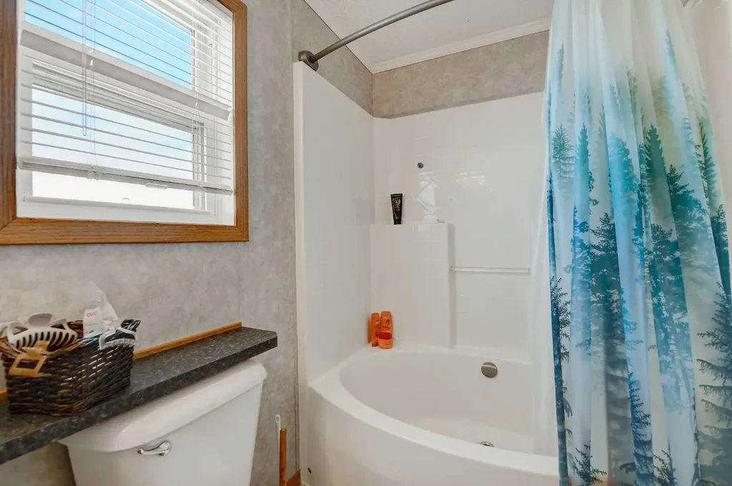 10615 88 Street Grande Prairie AB T8X 1P5