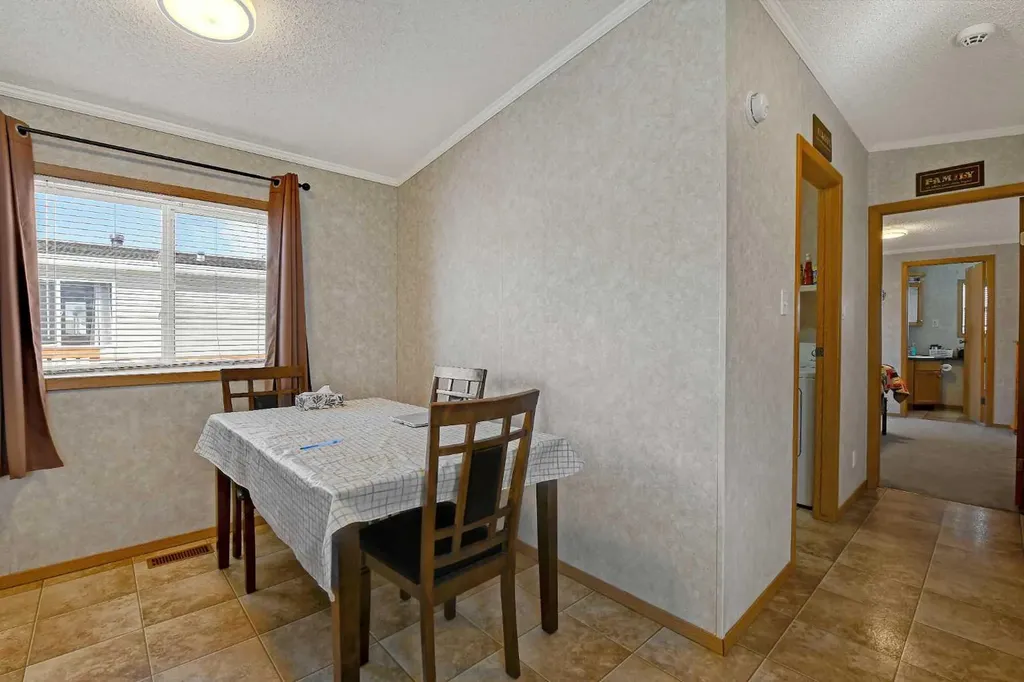 10615 88 Street Grande Prairie AB T8X 1P5