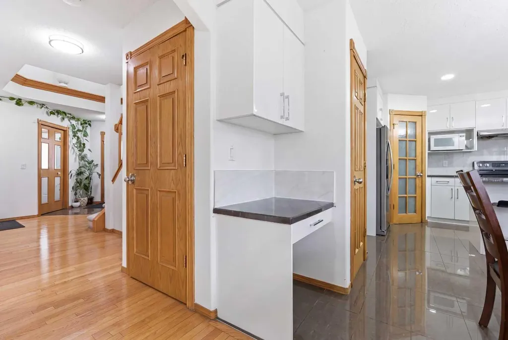 83 Coral Springs Grove NE Calgary AB T3J 3T7