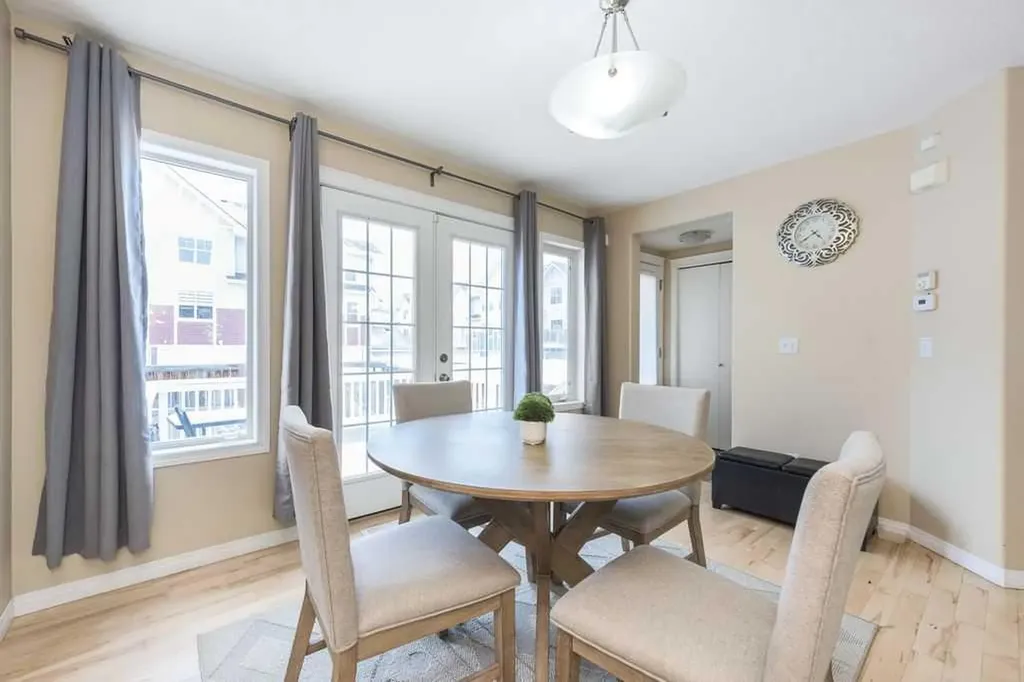 1005 New Brighton Gardens SE Calgary AB T2Z0Y1