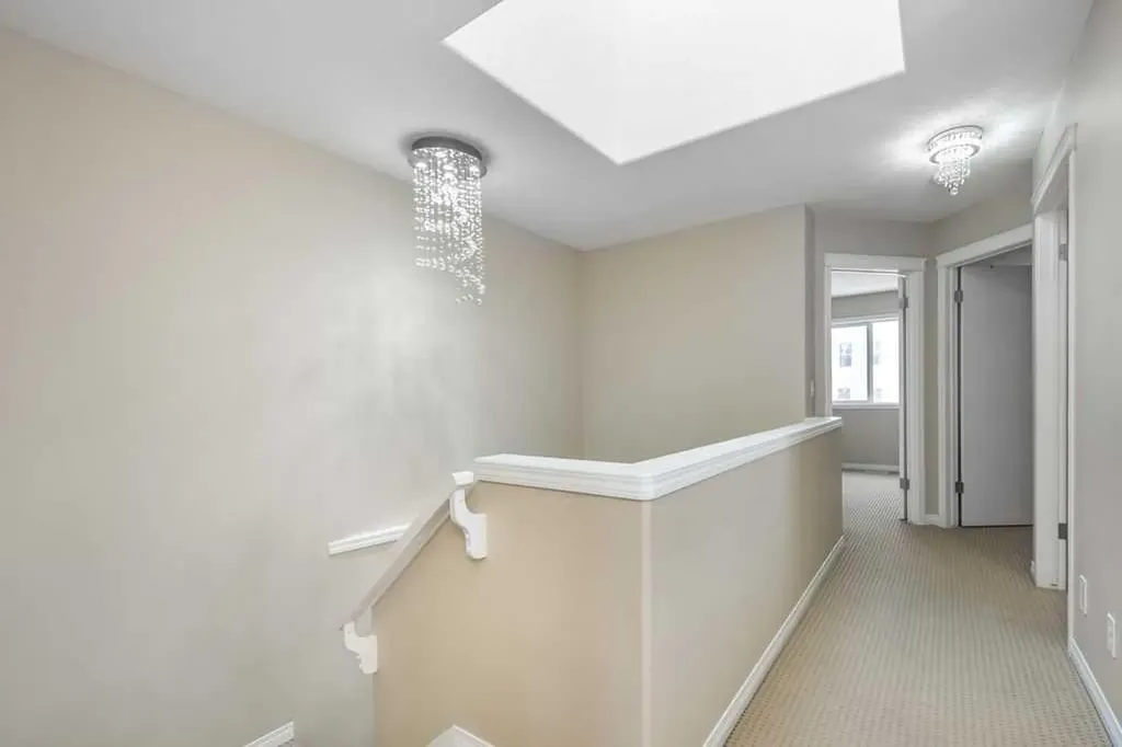 1005 New Brighton Gardens SE Calgary AB T2Z0Y1
