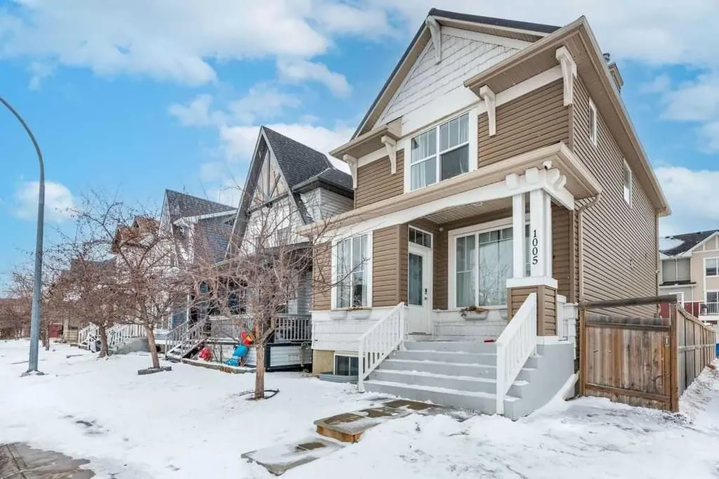 1005 New Brighton Gardens SE Calgary AB T2Z0Y1