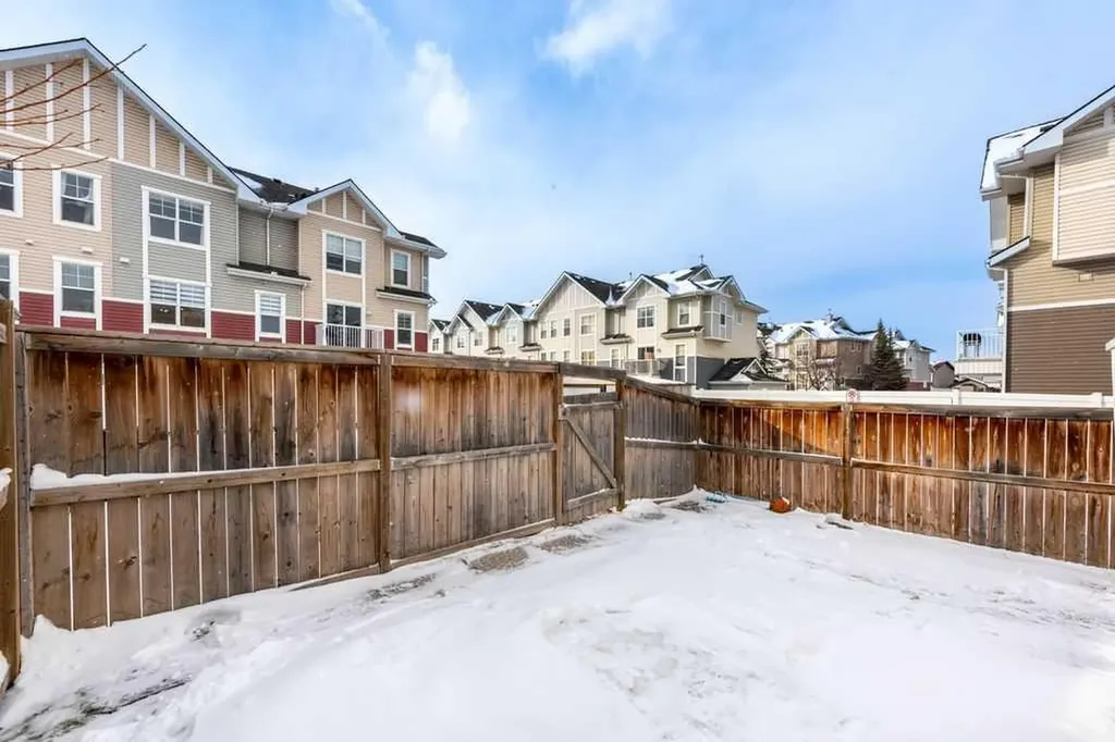 1005 New Brighton Gardens SE Calgary AB T2Z0Y1