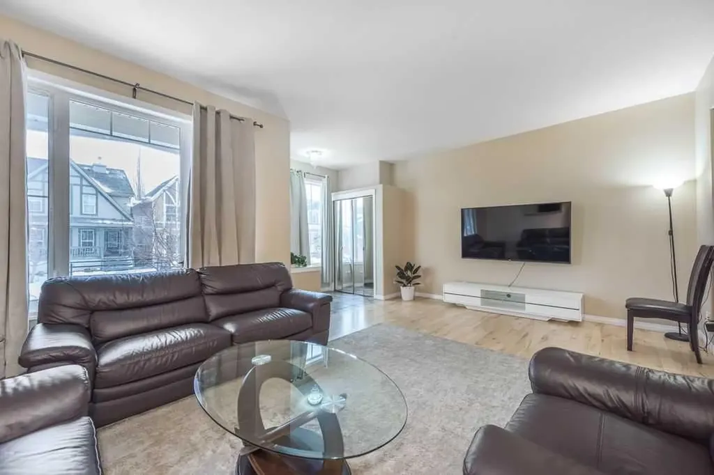1005 New Brighton Gardens SE Calgary AB T2Z0Y1