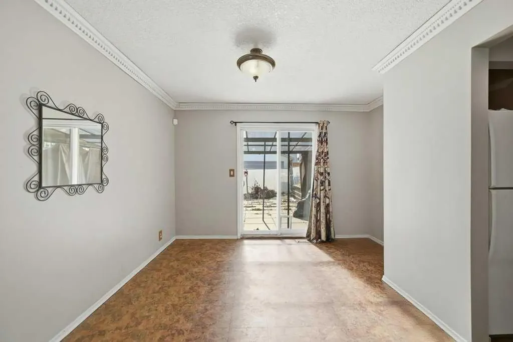 119 Macewan Meadow Way NW Calgary AB T3K 3H9