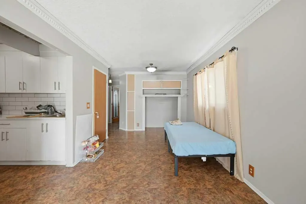 119 Macewan Meadow Way NW Calgary AB T3K 3H9