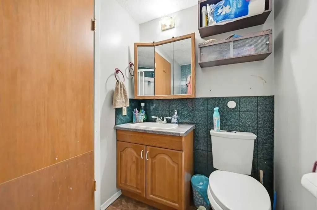119 Macewan Meadow Way NW Calgary AB T3K 3H9