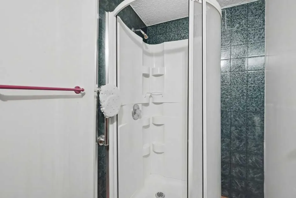 119 Macewan Meadow Way NW Calgary AB T3K 3H9