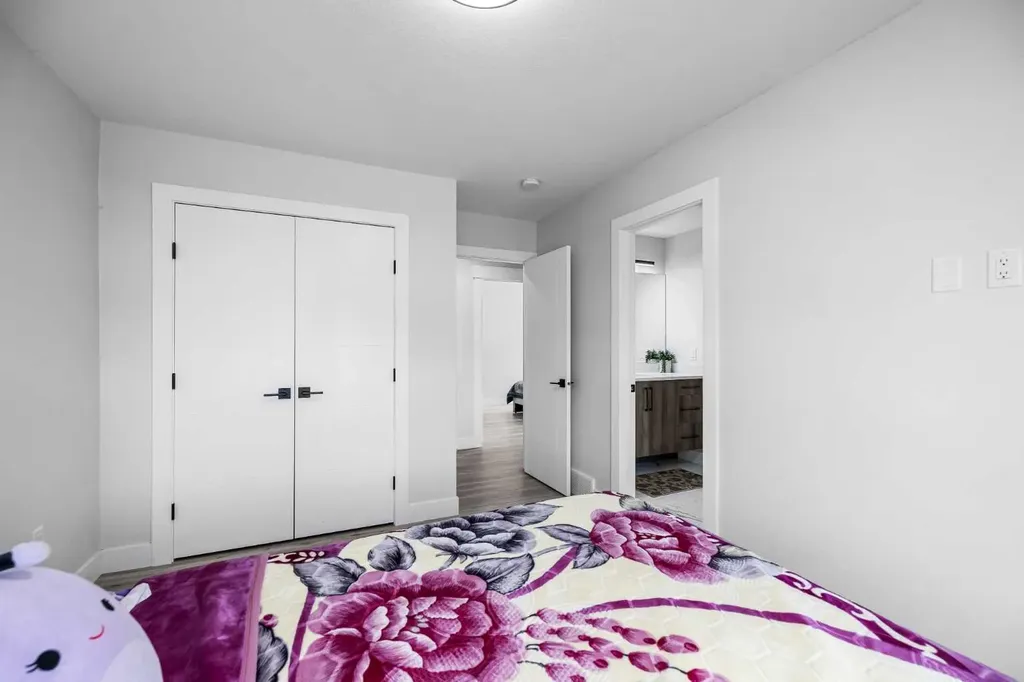 45 Waterford Terrace Chestermere AB T1X 2P6