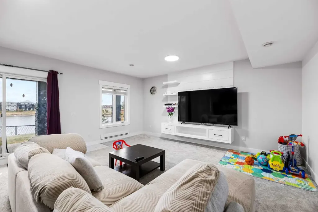 45 Waterford Terrace Chestermere AB T1X 2P6