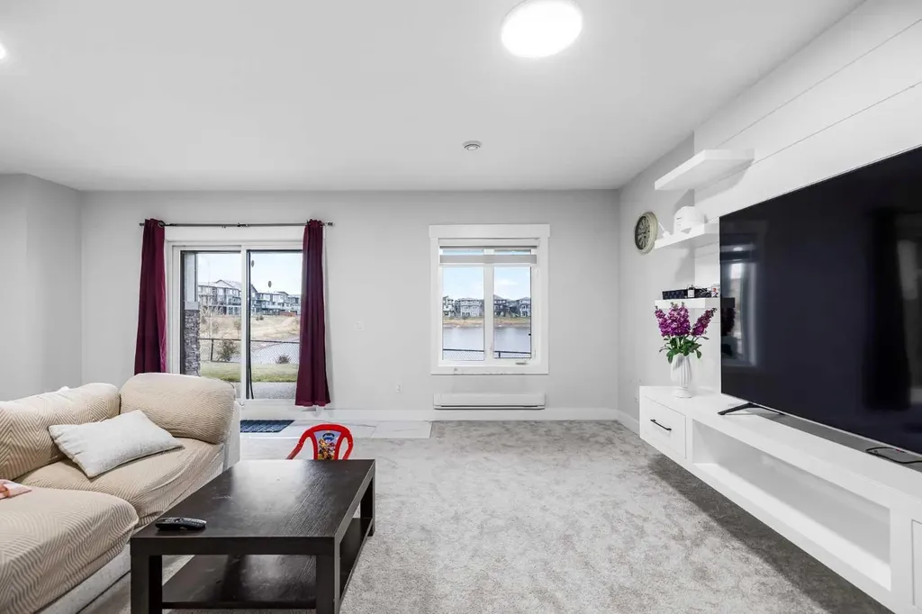 45 Waterford Terrace Chestermere AB T1X 2P6