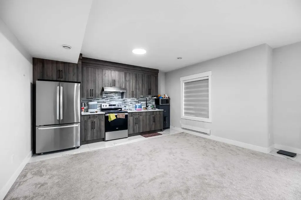 45 Waterford Terrace Chestermere AB T1X 2P6
