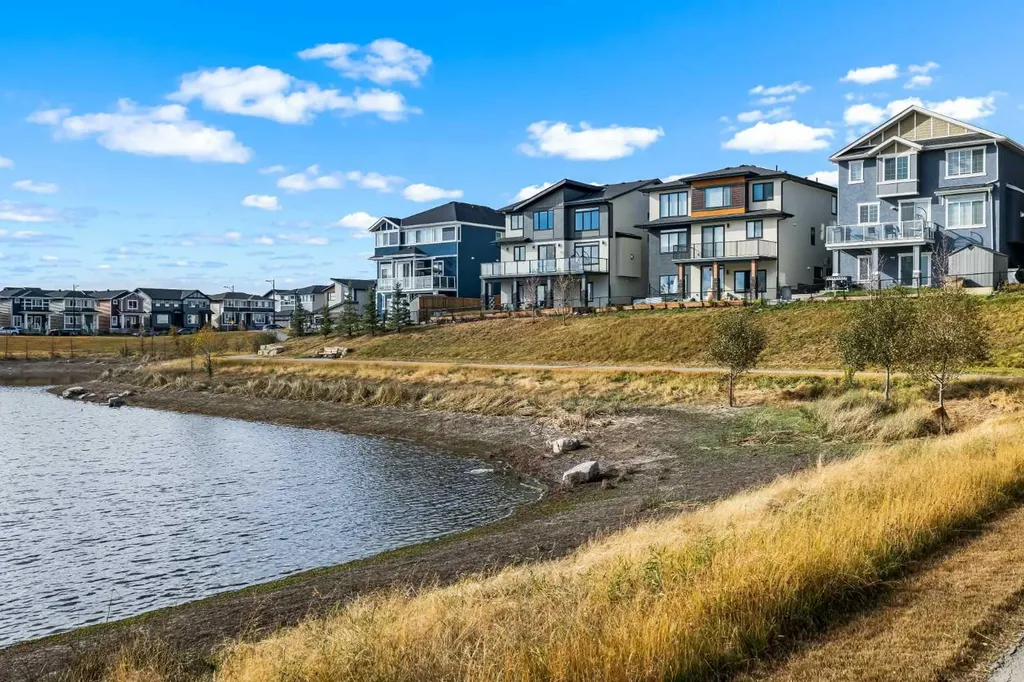 45 Waterford Terrace Chestermere AB T1X 2P6