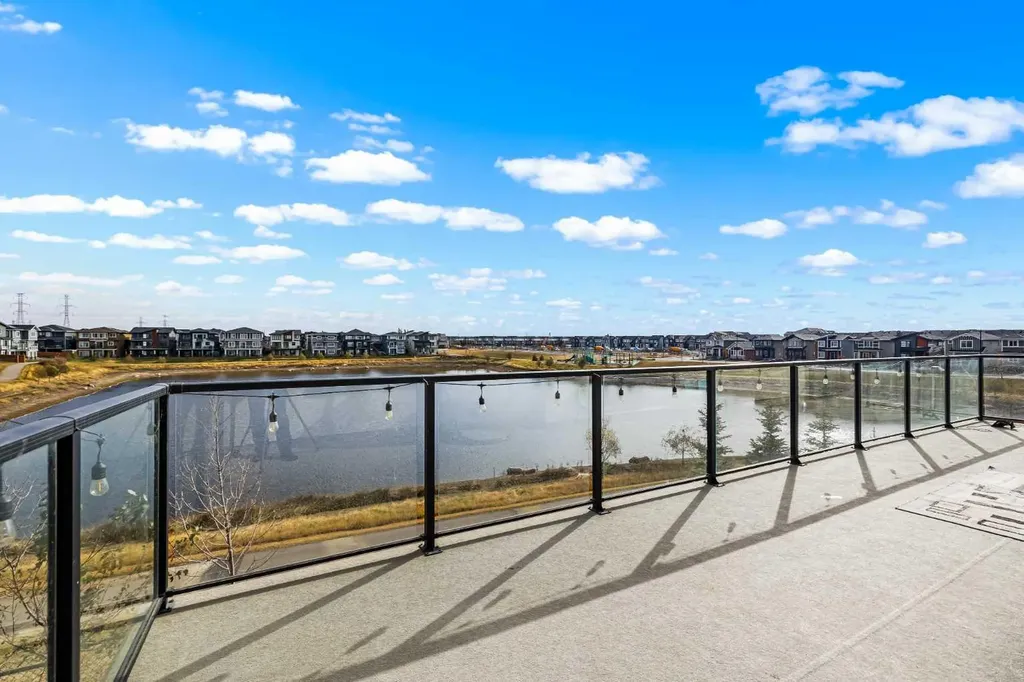 45 Waterford Terrace Chestermere AB T1X 2P6