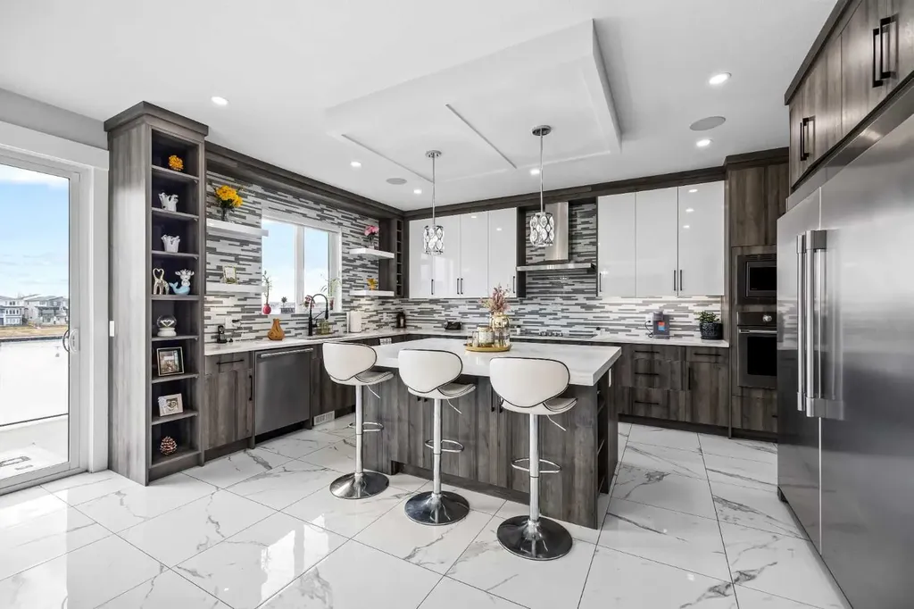 45 Waterford Terrace Chestermere AB T1X 2P6