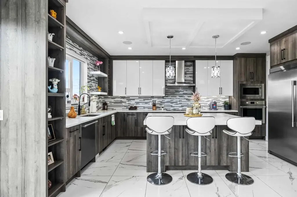 45 Waterford Terrace Chestermere AB T1X 2P6