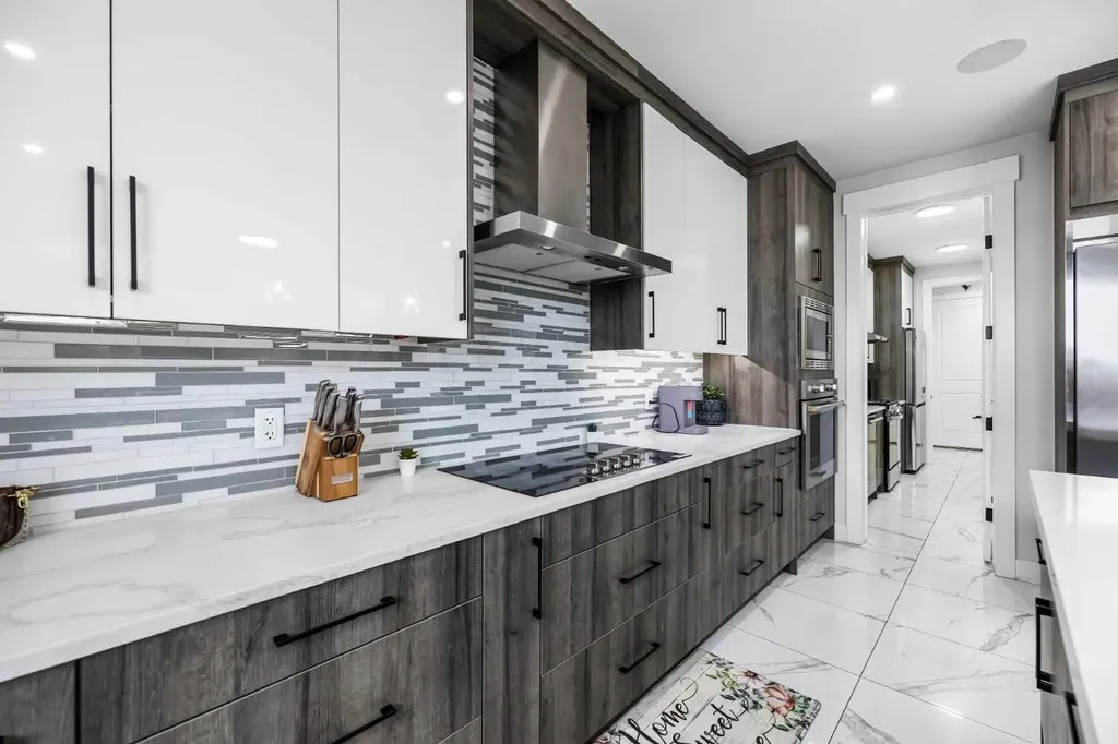 45 Waterford Terrace Chestermere AB T1X 2P6