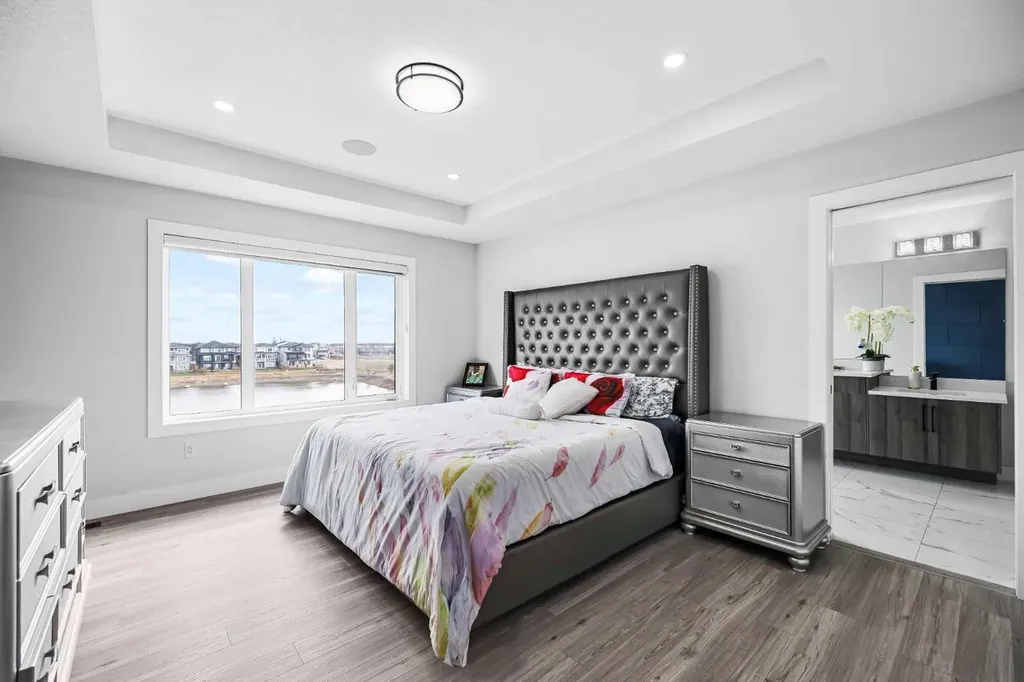 45 Waterford Terrace Chestermere AB T1X 2P6