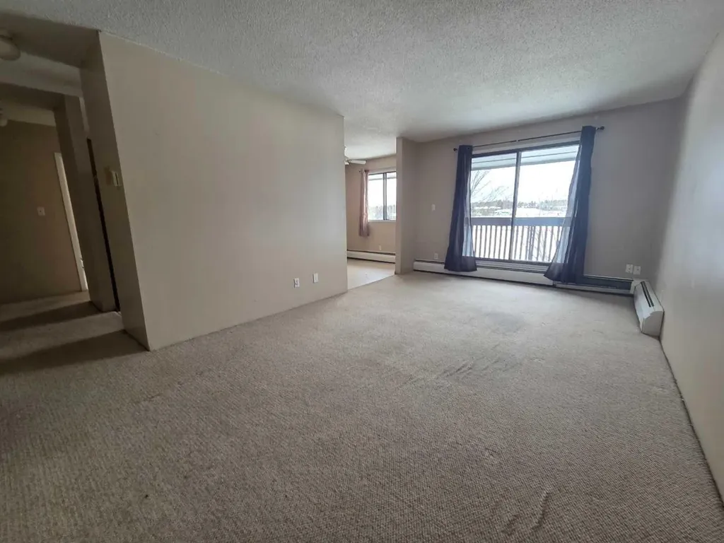 5317 5 Avenue Edson AB T7E 1P7
