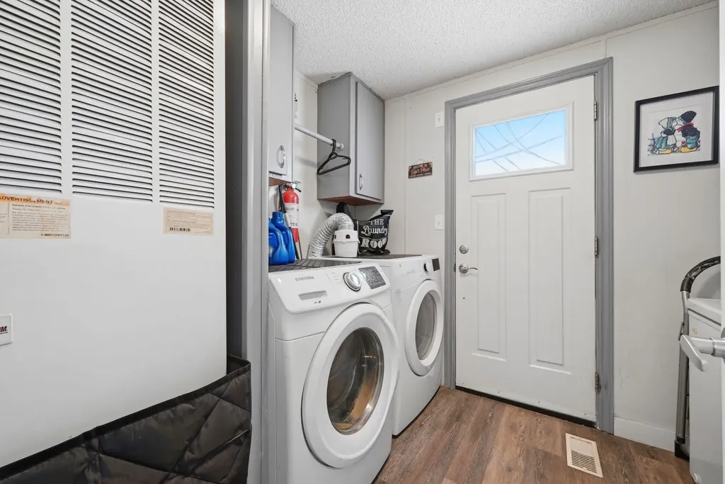 342 Burroughs Circle NE Calgary AB T1Y 6K3