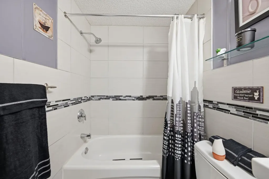 342 Burroughs Circle NE Calgary AB T1Y 6K3